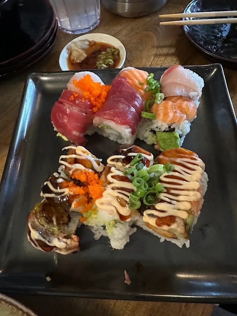 Mikuni Japanese Restaurant & Sushi Bar (Elk Grove) Happy hour