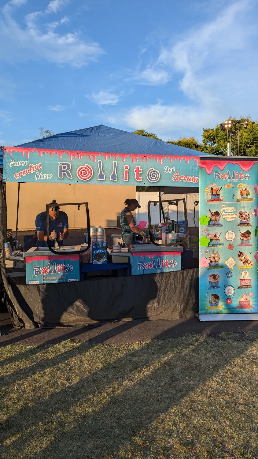 Rollito stand at Irvine nights